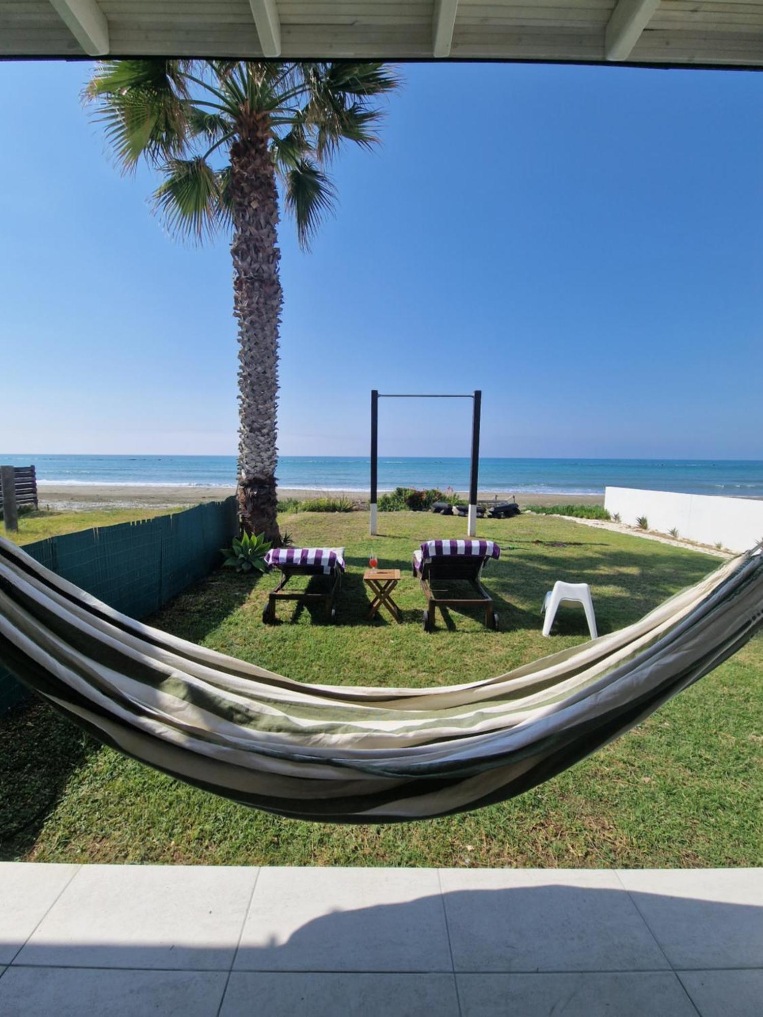Ammos Beachfront Villa Paradise Larnaca Dış mekan fotoğraf
